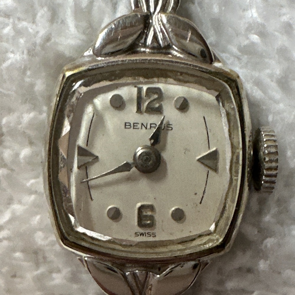 Benrus Swiss Women Manual Mechanical Watch Silver Bracelet Vintage *Untested*